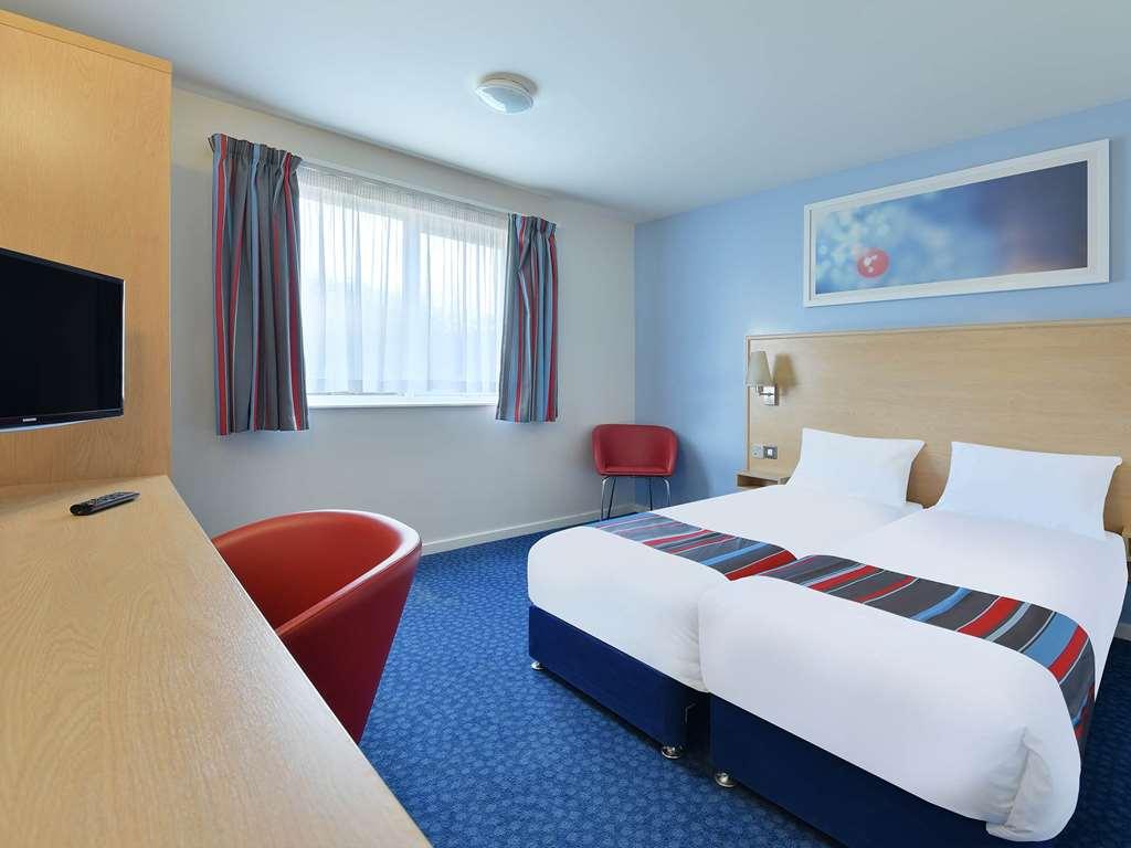 Travelodge Leeds Colton Garforth Phòng bức ảnh